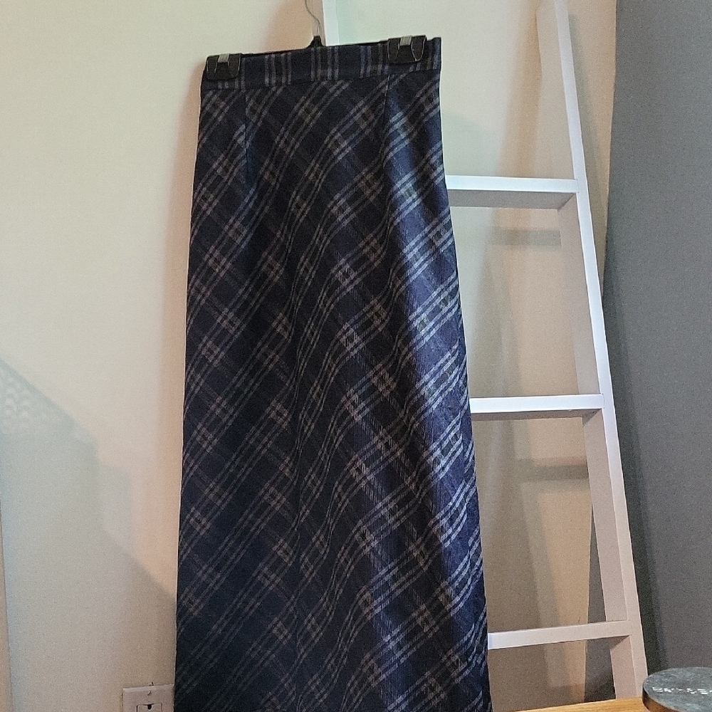 Plaid Maxi Skirt - Black and Gray